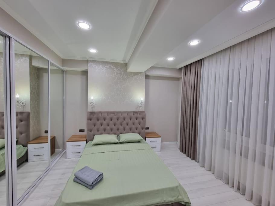 تشيسيناو Grand Excelent New Ultra Central Apartments المظهر الخارجي الصورة