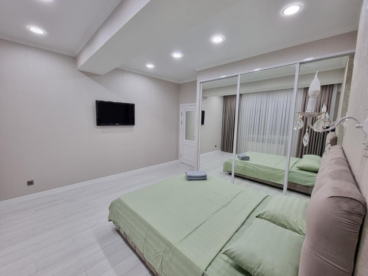 تشيسيناو Grand Excelent New Ultra Central Apartments المظهر الخارجي الصورة
